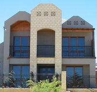Townhouse Building Company - Builder Search