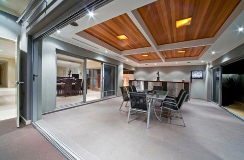 Luca Construct Pty Ltd - Builder Search 0