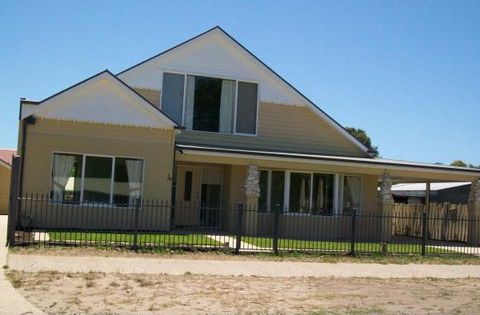Finesse Homes - Its All Carpentry - Builder Search 0