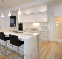 Hille's Home Extensions - Builder Search