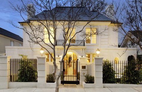 Davies Henderson Pty Ltd - Builder Search 2